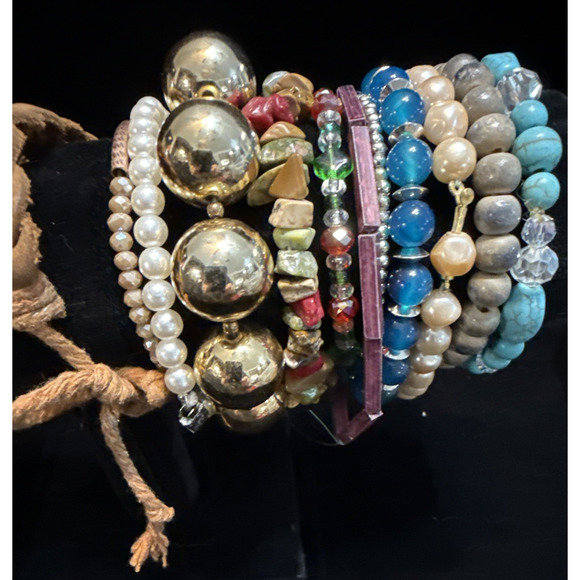 Lot of 20 Mixed Bracelets – Stretch, Slide, and String Styles in Multicolors - Picture 8 of 15